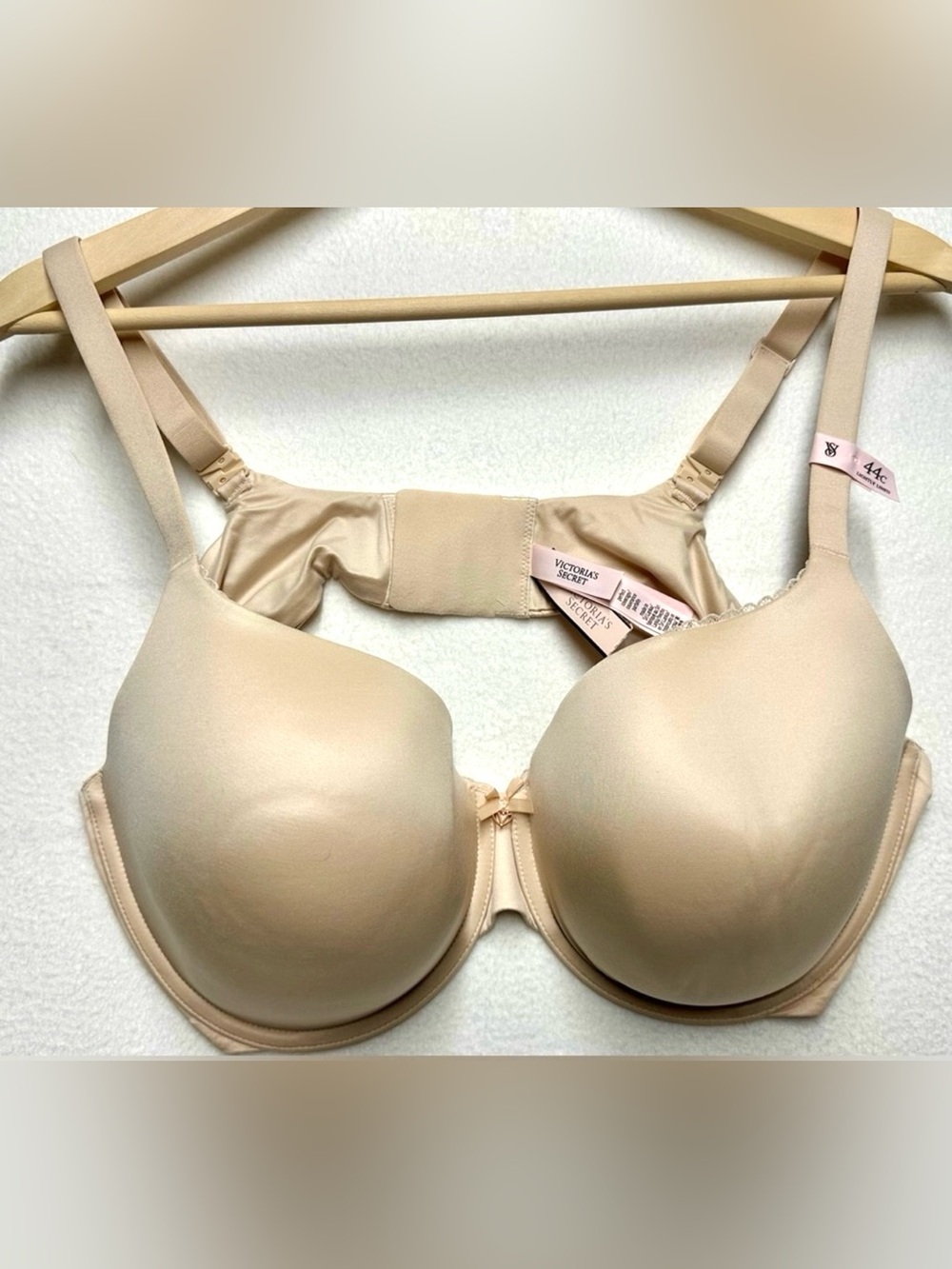NWT Victoria’s Secret Perfect Coverage Bra 44C Nude Beige Underwire Molded Cup